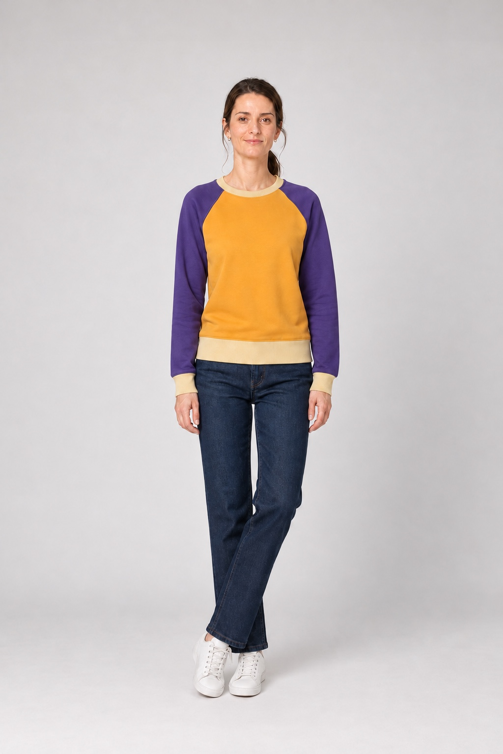 Bluza raglan żółć i fiolet, przód, studio